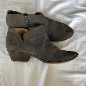 Lucky Brand Brintly 2 Ankle Leather Bootie Women’s Size 9 Gray Suede